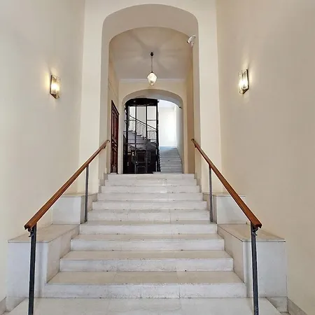 Apartman Elegant Cesare Balbo