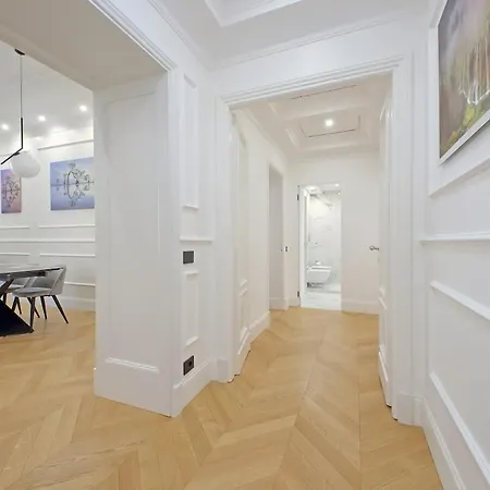 Apartman Elegant Cesare Balbo *