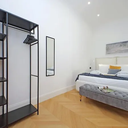Elegant Cesare Balbo Apartmán